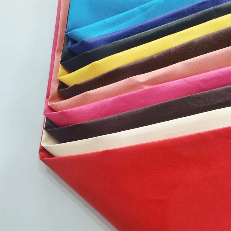 TMIE-08-1-1 70GSM 122CM Kemeja Garmen Kain Lembut dan Mengkilap Bahan Poliester 100% Dicelup dengan Kain Poplin Poliester Dipoles