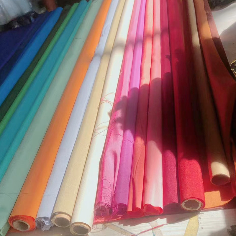 TMIE-08-5-2 Lebar 112CM Ringan 75GSM Warna Disesuaikan dan Lebih dari 100+warna Lapisan Dicelup Kain Poliester Poplin